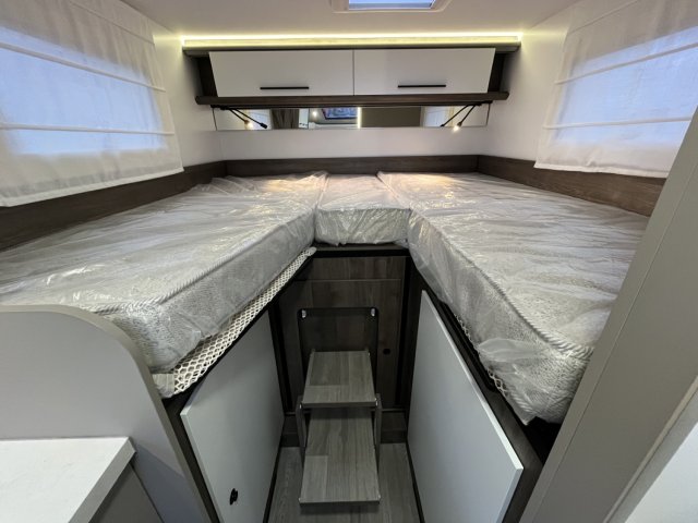 Benimar Yrteo 861 - Photo 18