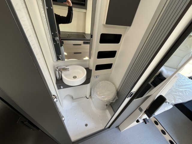 Dreamer Camper Five FUN - Photo 11