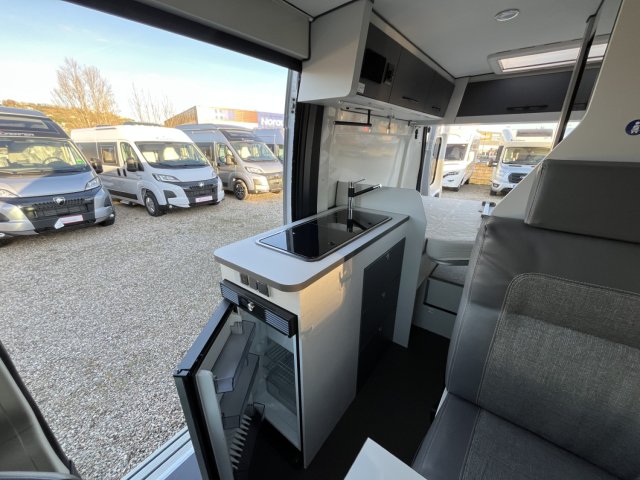 Font Vendome Rando Van - Photo 8