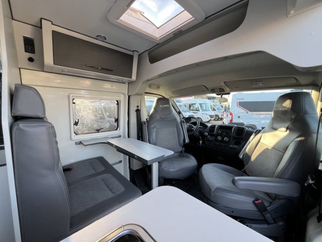 Font Vendome Rando Van - Photo 11