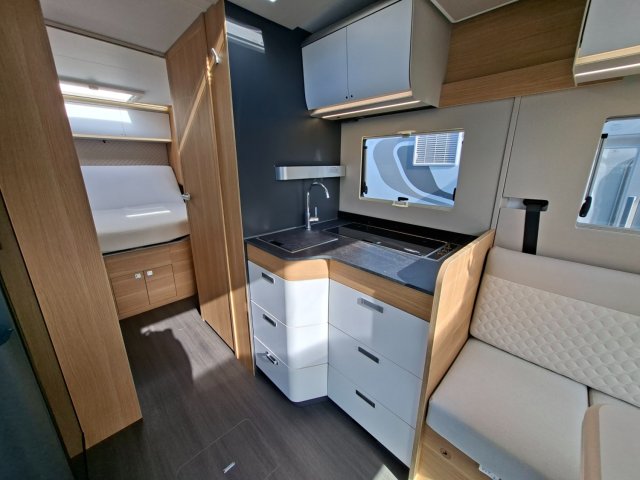 Adria Matrix Plus 670 DC - Photo 6