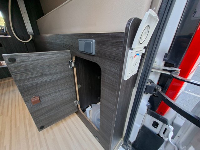 Benimar Benivan 190 Up - Photo 17