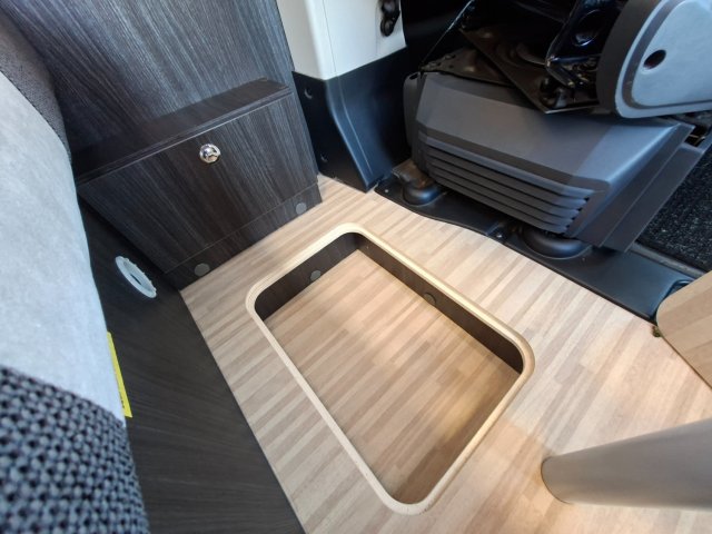 Benimar Benivan 190 Up - Photo 26