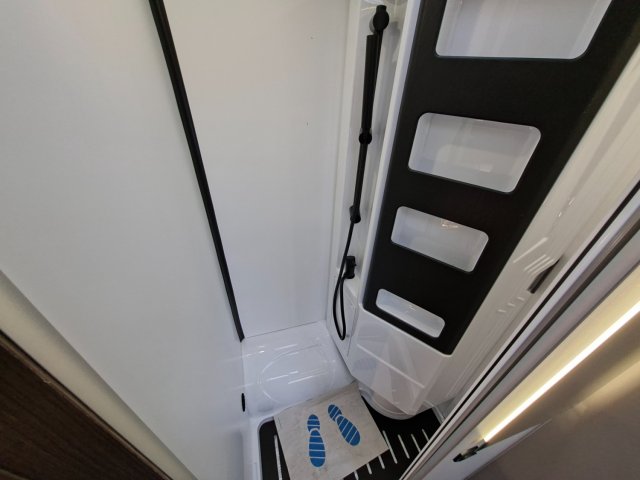 Benimar Tessoro 425 - Photo 15