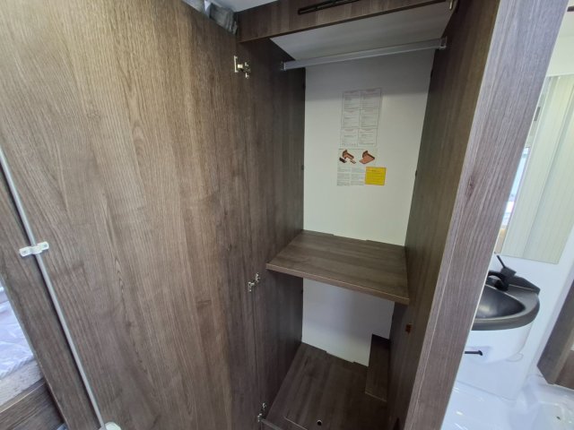 Benimar Tessoro 425 - Photo 20