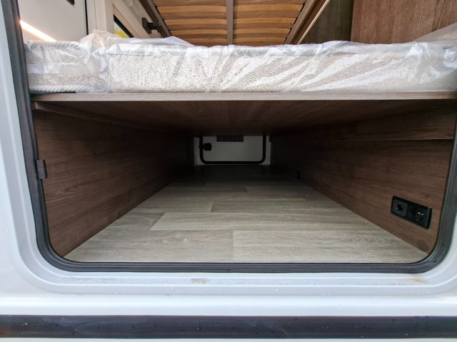 Benimar Tessoro 425 - Photo 22