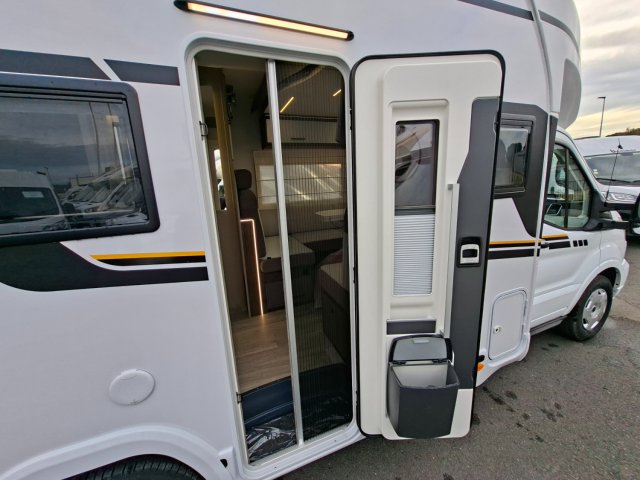 Benimar Tessoro 425 - Photo 26