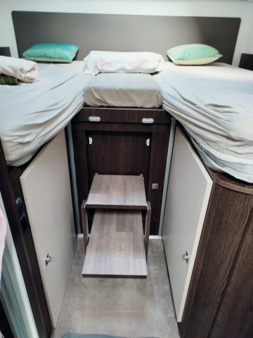 Benimar Tessoro 463 Up - Photo 15