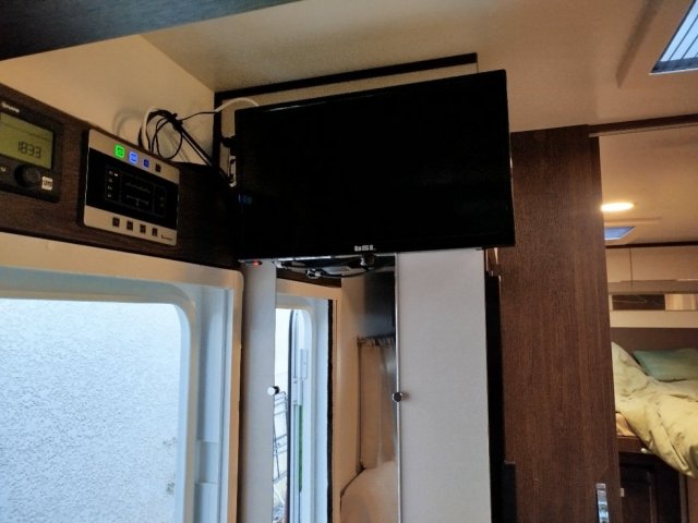 Benimar Tessoro 463 Up - Photo 20