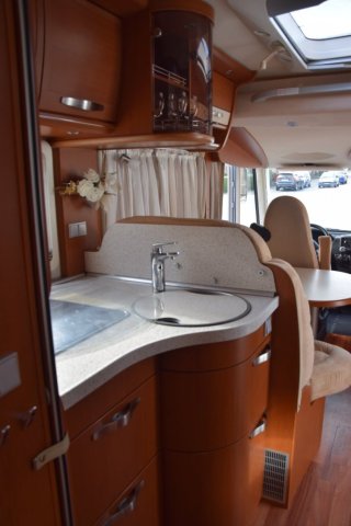 Hymer B 698 - Photo 6