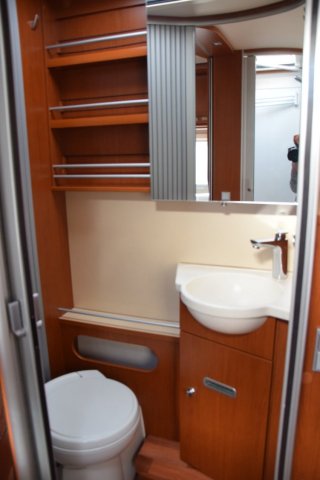 Hymer B 698 - Photo 8