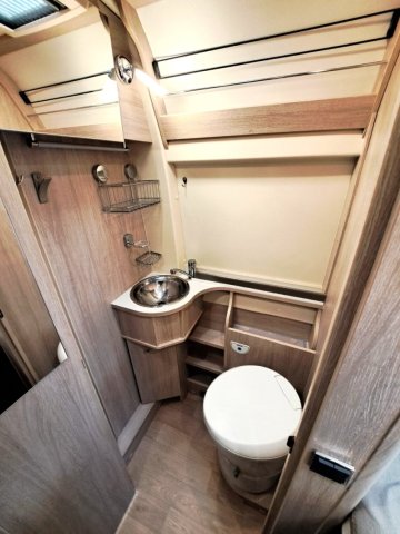 Rapido Van V55 - Photo 13