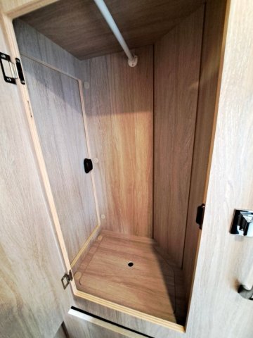 Rapido Van V55 - Photo 16