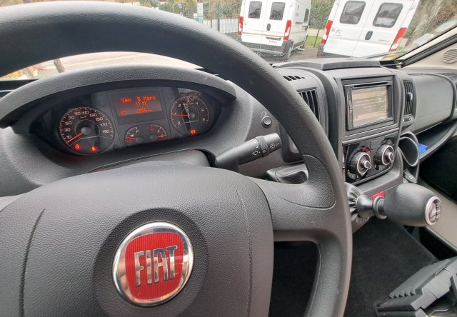 Rapido Van V55 - Photo 17