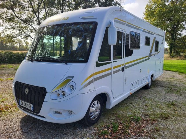 Achat Bavaria Initial I741J Class Occasion