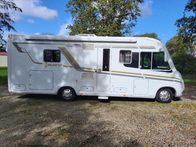 Bavaria Initial I741J Class - Photo 4