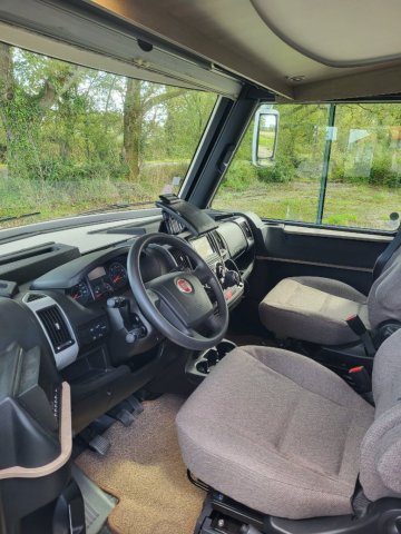 Bavaria Initial I741J Class - Photo 9