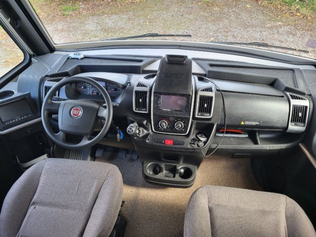 Bavaria Initial I741J Class - Photo 10