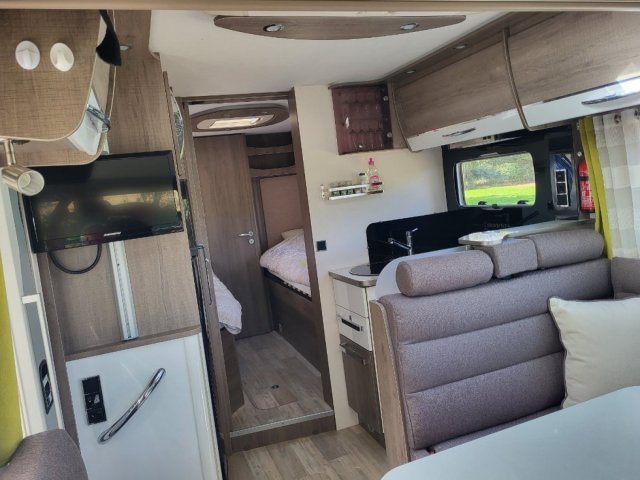 Bavaria Initial I741J Class - Photo 15