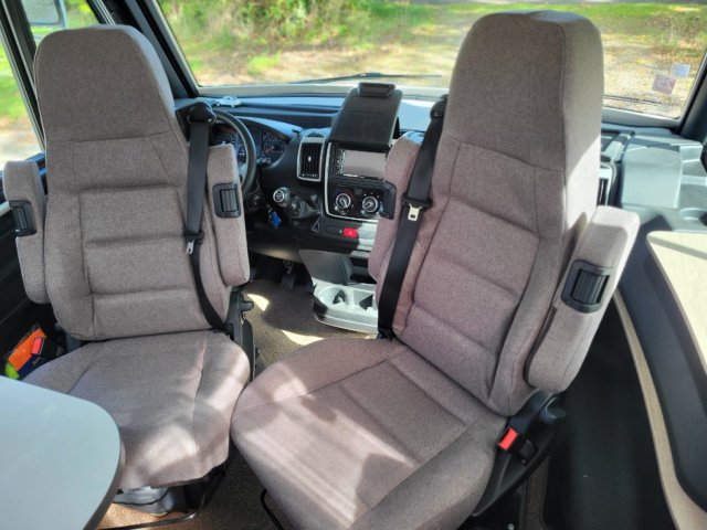 Bavaria Initial I741J Class - Photo 37