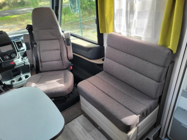 Bavaria Initial I741J Class - Photo 38