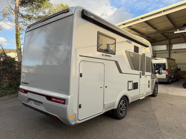 Adria Matrix 650 DL 60Y - Photo 2