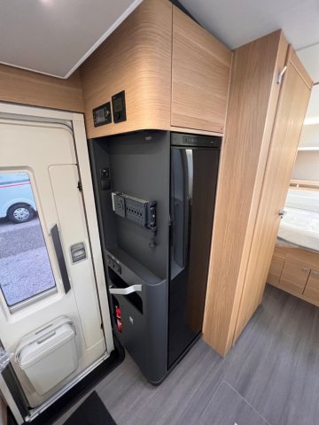 Adria Matrix Axess 650 DC - Photo 6