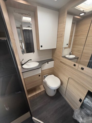 Challenger 250 Break Edition - Photo 7