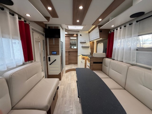 Pilote P 696 D Essentiel - Photo 5