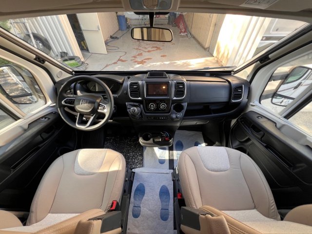 Rapido 606 F - Photo 3