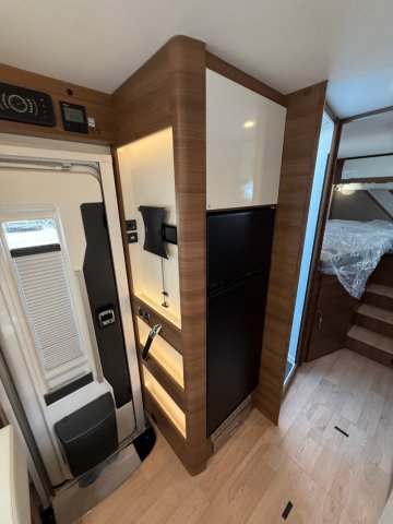 Rapido 8066 DF - Photo 6