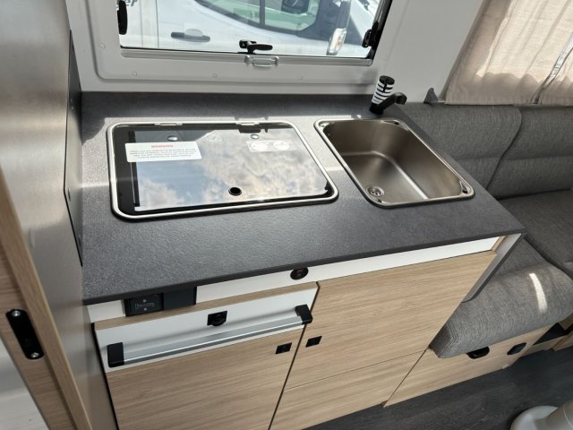 Challenger 318 Anniversary Edition - Photo 3