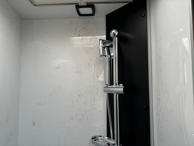 Challenger 318 Anniversary Edition - Photo 5