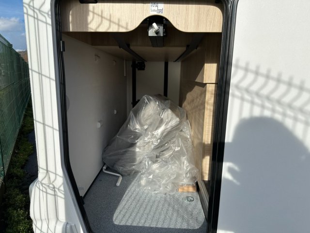 Challenger 380 Break Edition - Photo 2