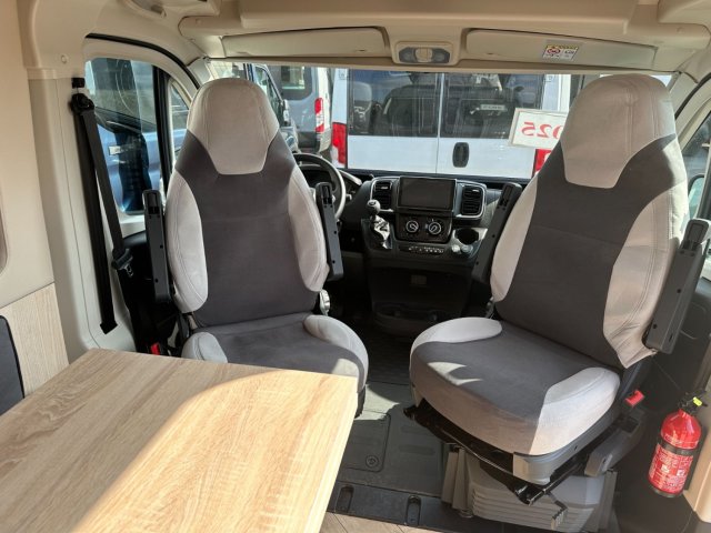 Challenger F&S Edition - Photo 7