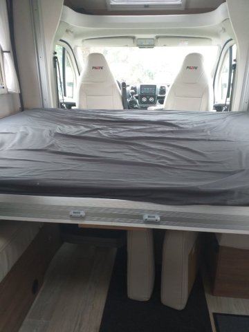 Pilote P 696 D Evidence - Photo 6