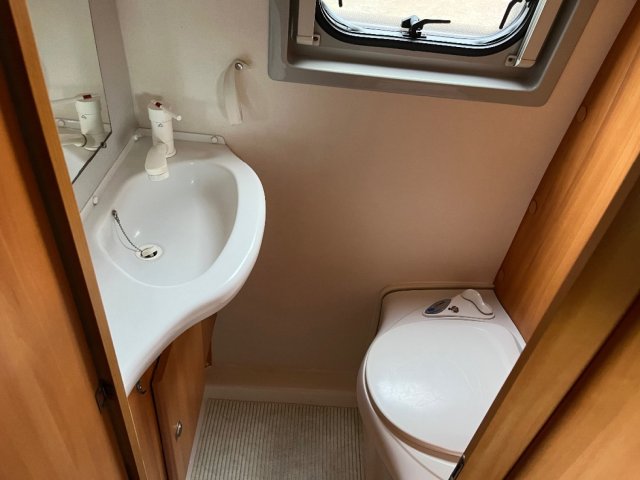 Knaus Fourgon Van Weinsberg - Photo 8