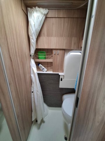 Hymer Camper Vans / Hymercar Grand Canyon S - Photo 4