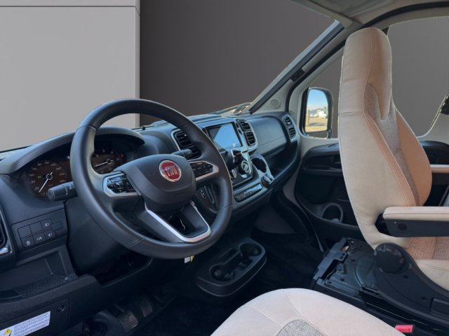 Malibu Family-For-4 GT Skyview 640 LE RB - Photo 9