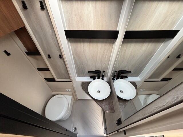 Burstner Signature SFT 7.0 - Photo 9