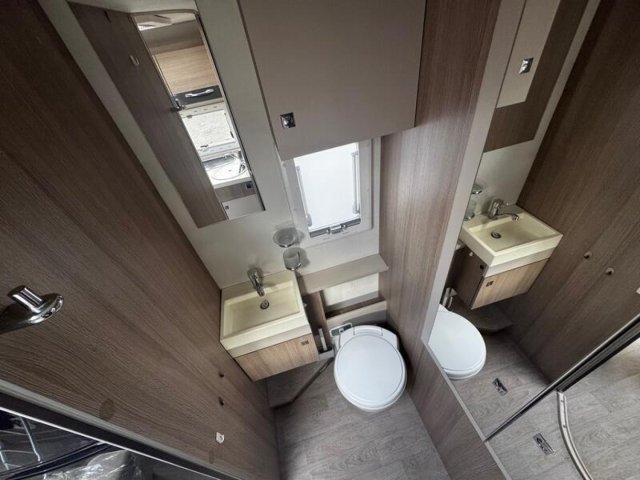 Challenger Mageo 270 - Photo 8