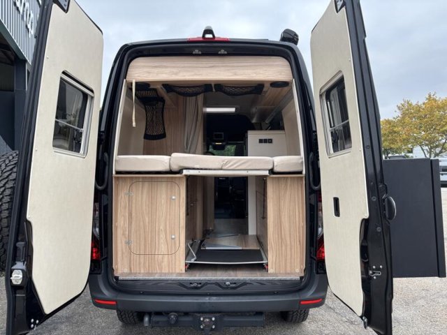 Hymer Camper Vans / Hymercar Grand Canyon S 4x4  v6 - Photo 10