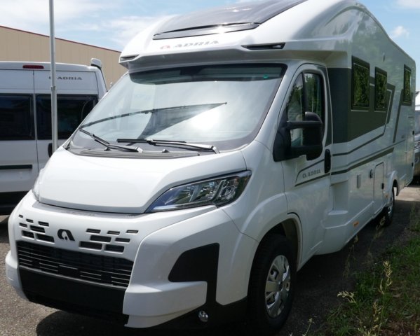 Adria Matrix Plus 670 DL Neuf