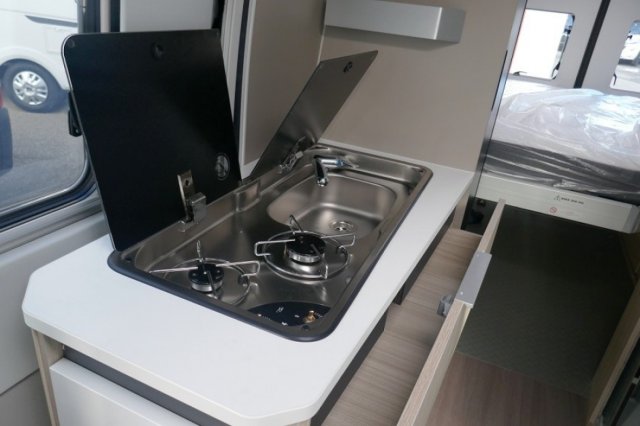 Adria Twin 640 SGX - Photo 11