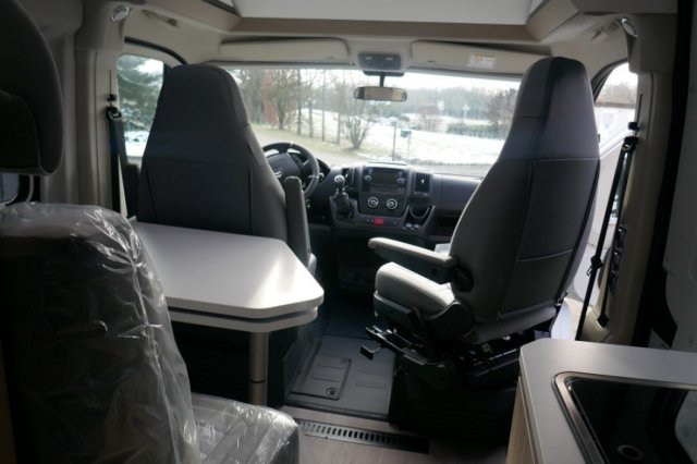 Adria Twin 640 SGX - Photo 13