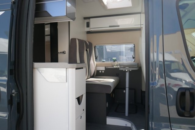 Mc Louis Menfys Van 3 Signature - Photo 3