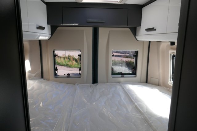 Mc Louis Menfys Van 3 Signature - Photo 5