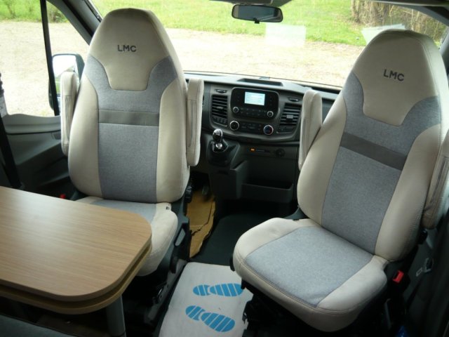 LMC Innovan 590 - Photo 15