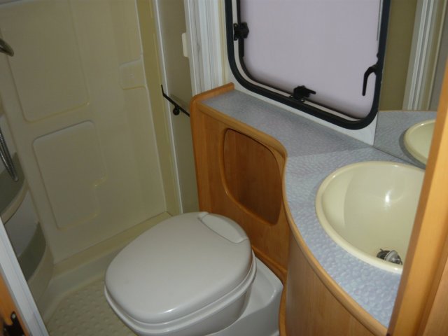 Challenger Eden 602 - Photo 13