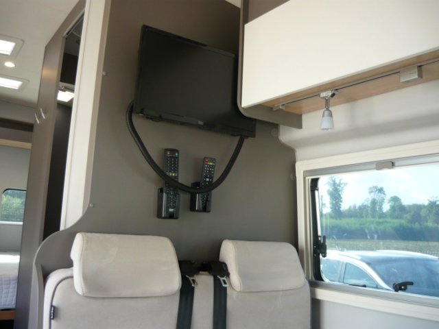 LMC Innovan 590 - Photo 7